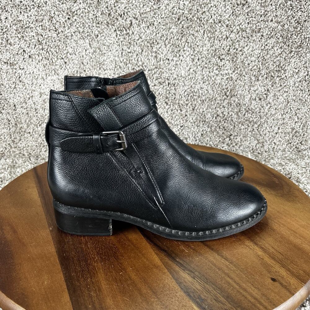 Gentle Souls by Kenneth Cole Size 7.5 Best V-Gore Bootie Leather Buckle Strappy